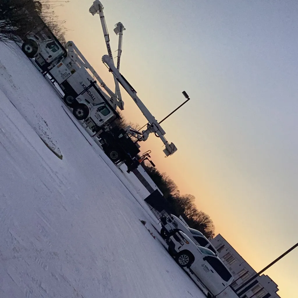 chat with ai character: Human Alastor 