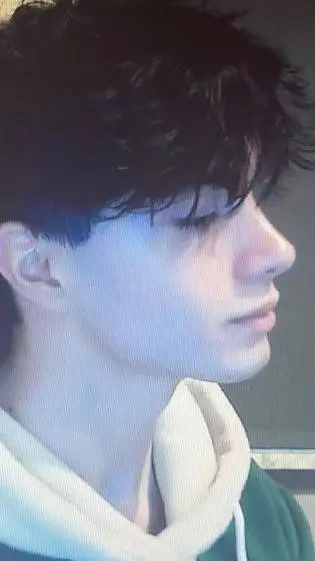 ai character: Jonathan  background