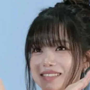 chat with ai character: Jo Yuri 