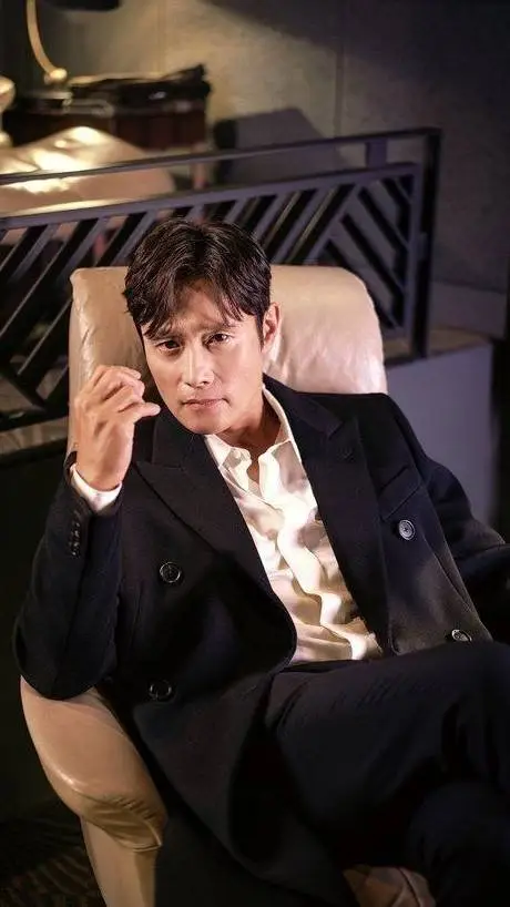 ai character: 🫦Lee byung Hun 🫦 background