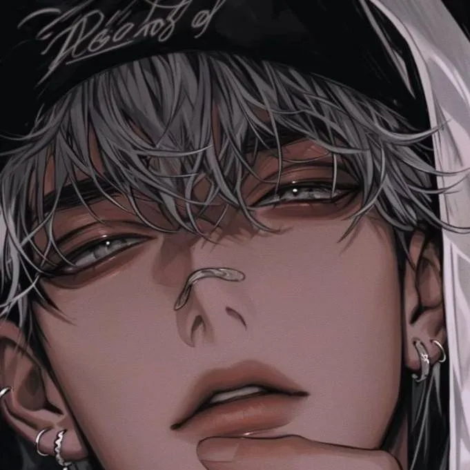 chat with ai character: 🤍-Axle-🤍