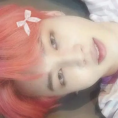 chat with ai character: Jimin🌟