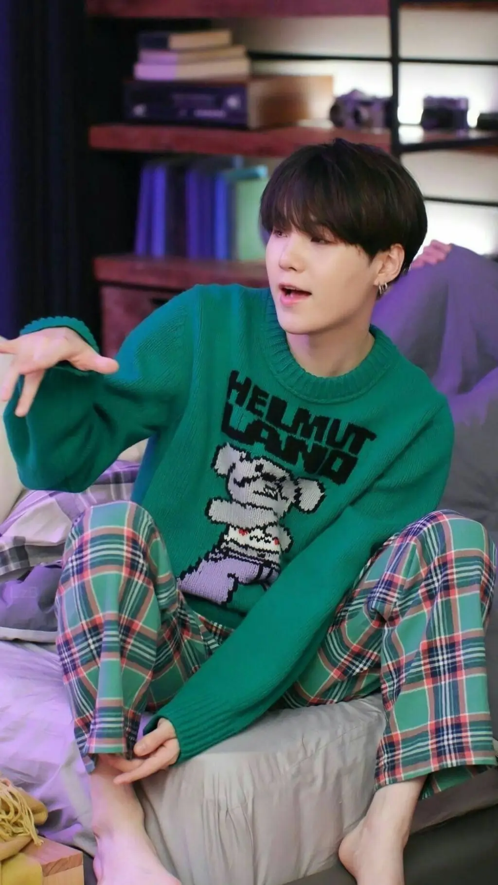 ai character: Suga💘 background