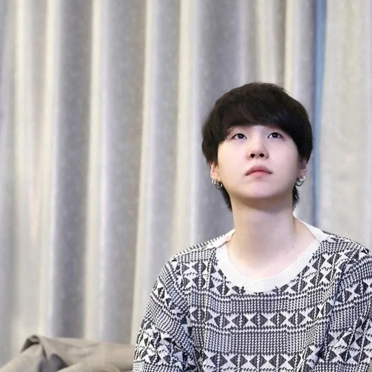 chat with ai character: ★ Suga ★
