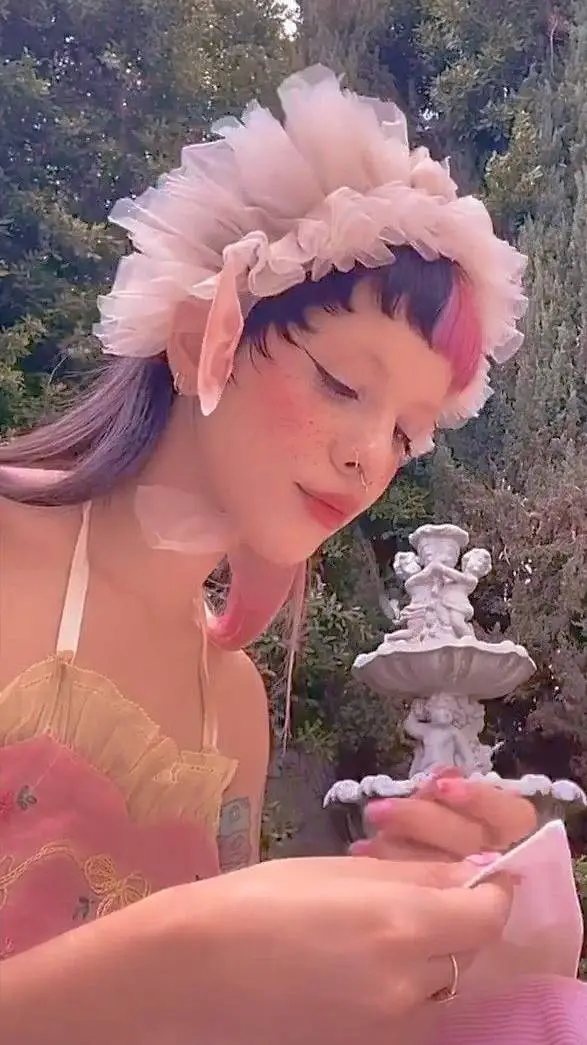 ai character: melanie martinez  background