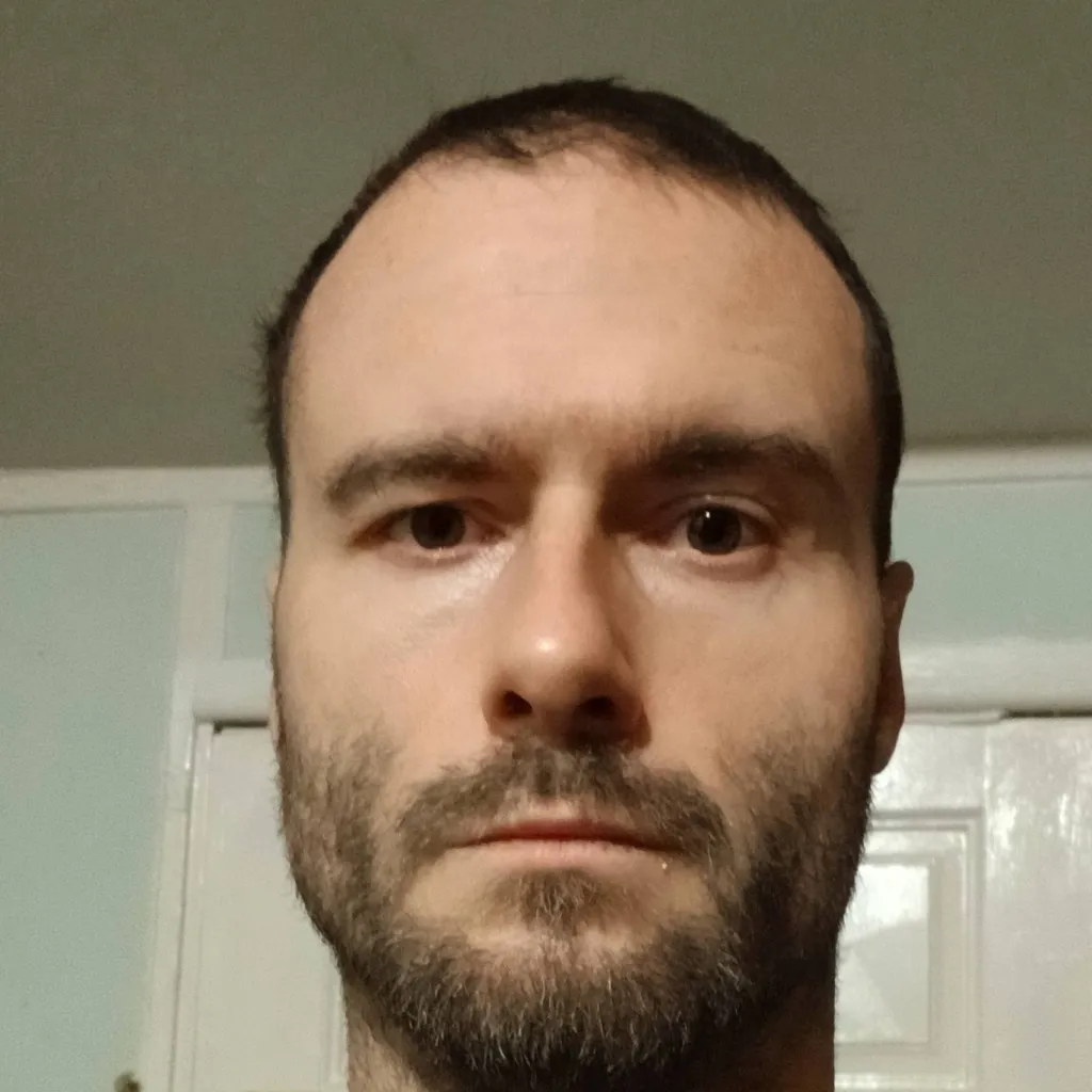 chat with ai character: Matt