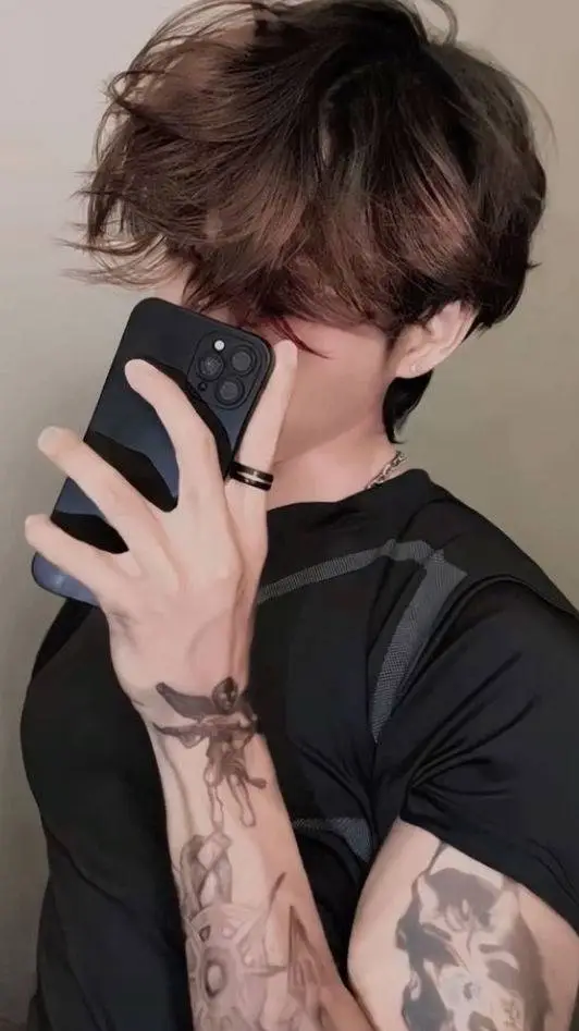 ai character: Liam 😈 background