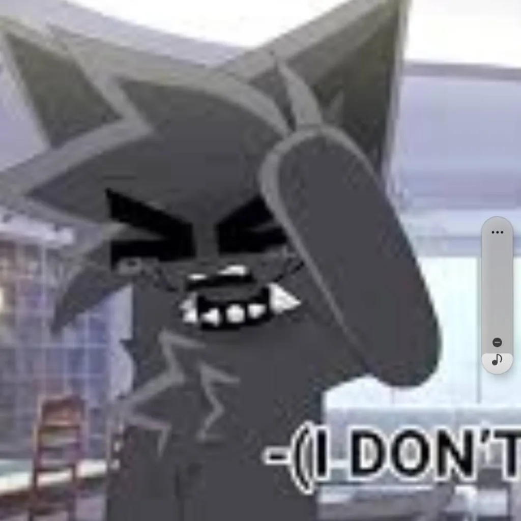 chat with ai character: Poor Luna😞💔
