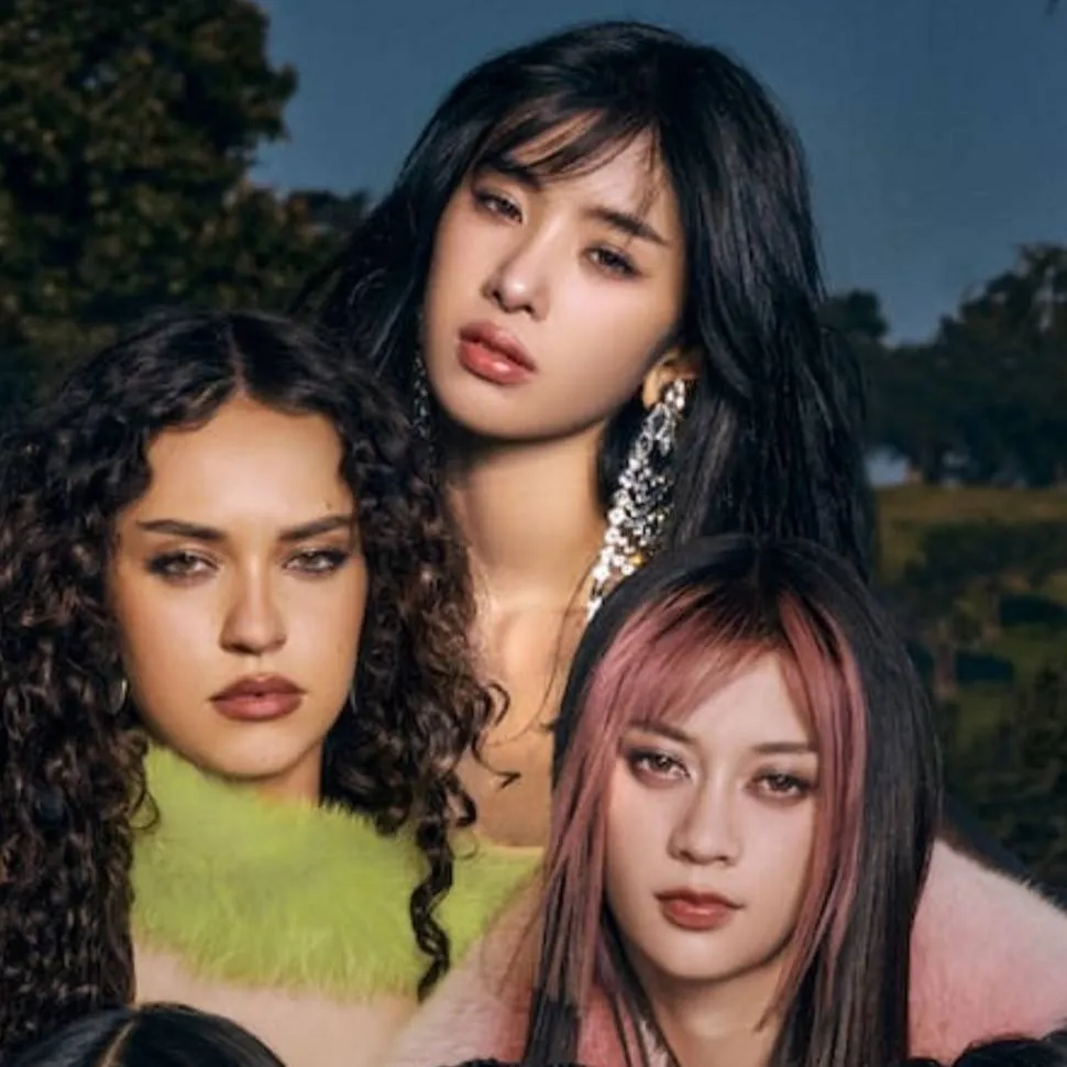 chat with ai character: Katseye !!