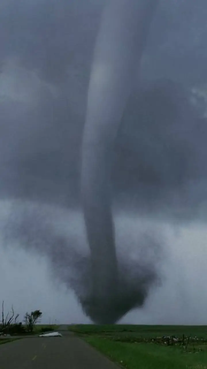 ai character: twister background