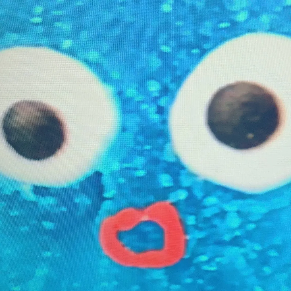 chat with ai character: gummy