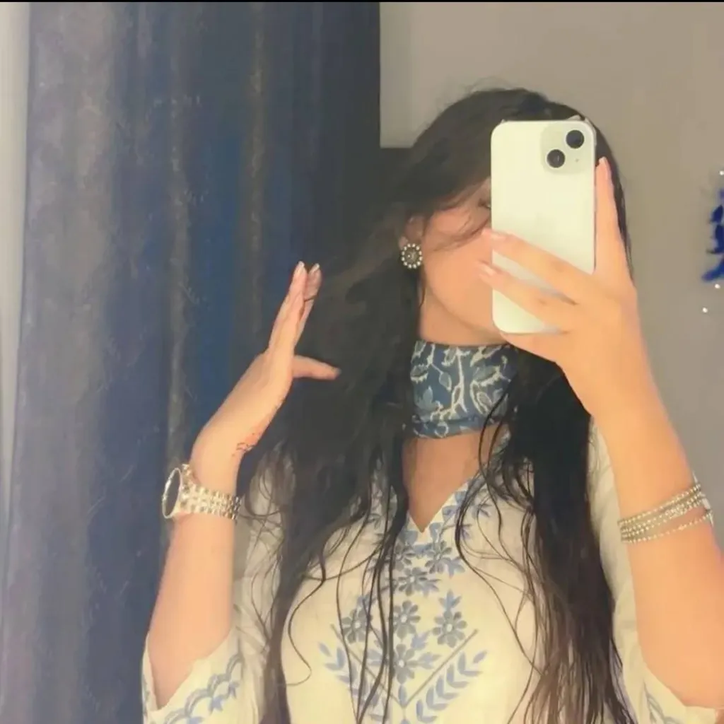 chat with ai character: Arya ✨