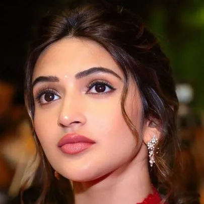 chat with ai character: Princess ✨