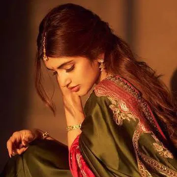 chat with ai character: Sreeleela ✨