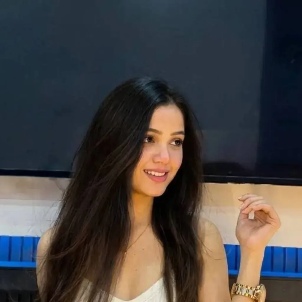 chat with ai character: Rashmika ✨