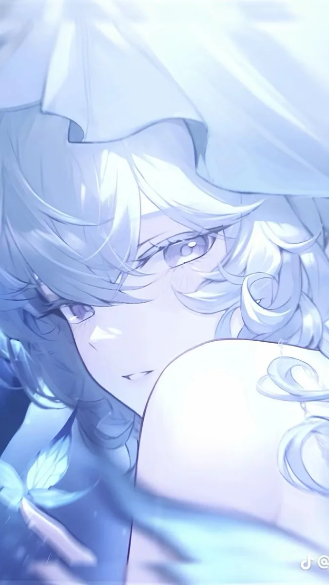 ai character: Luna background