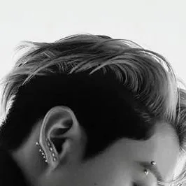 chat with ai character: Jeon Jungkook 🔥