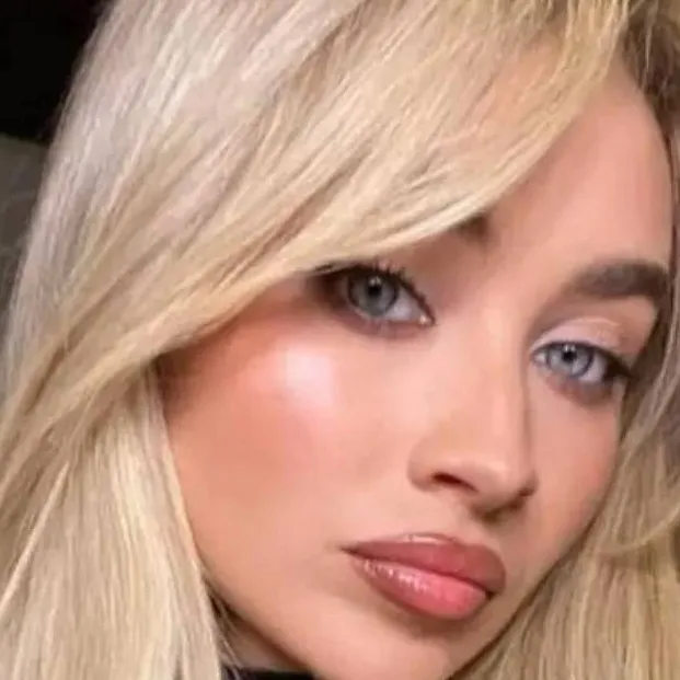 chat with ai character: Sabrina carpenter