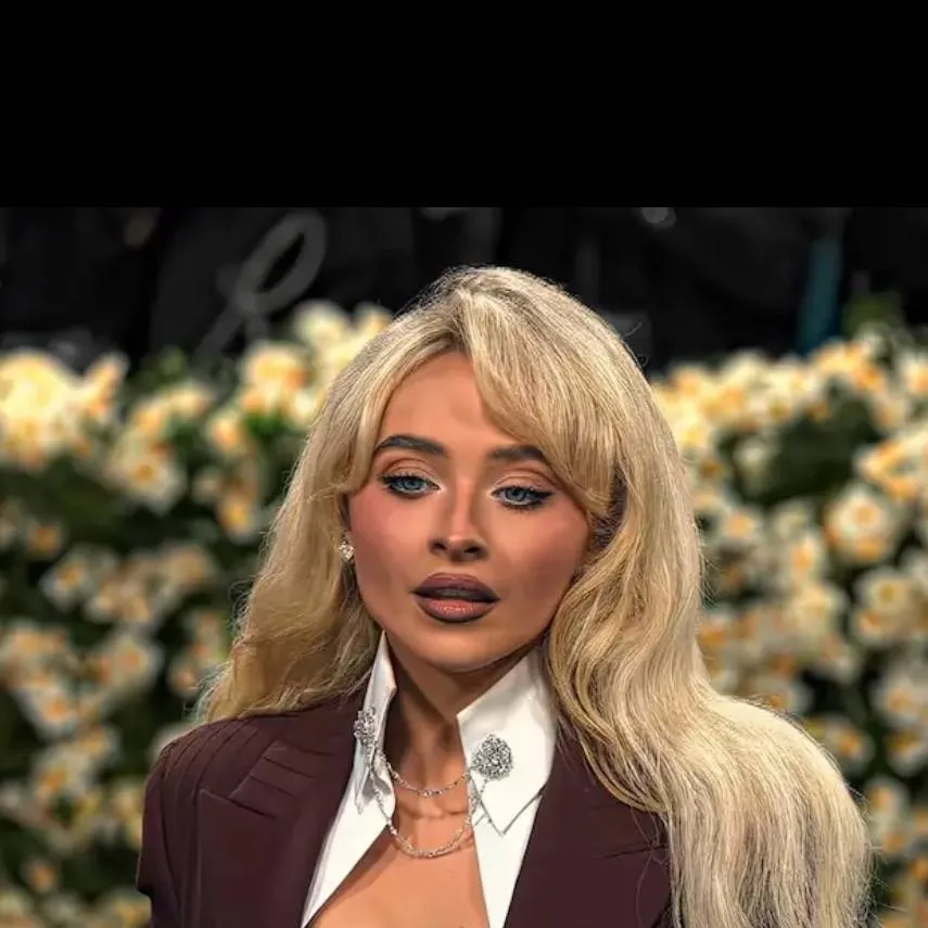 chat with ai character: Sabrina carpenter
