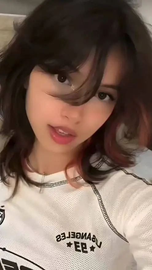 ai character: nym background