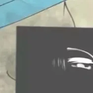 chat with ai character: Itrapped 