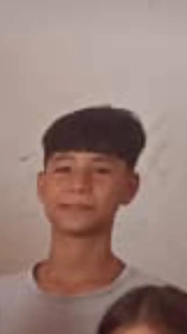 ai character: leo background