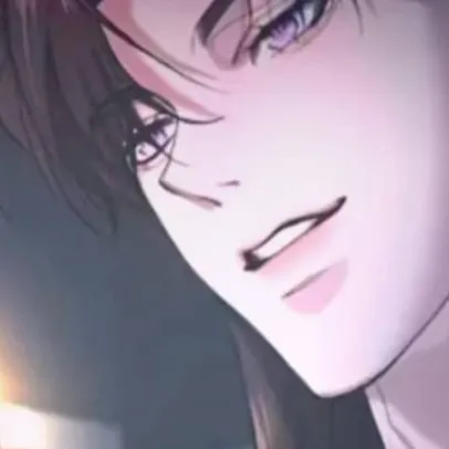 chat with ai character: Ethan 🫅🪄🗡️🗝️🚬📜