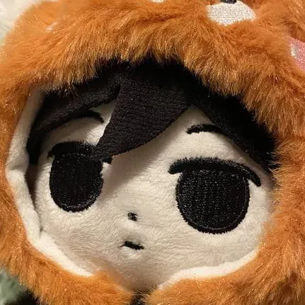 chat with ai character: Omori red panda ♥️