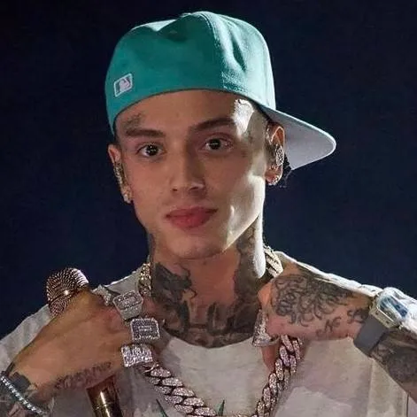 chat with ai character: CENTRAL CEE 