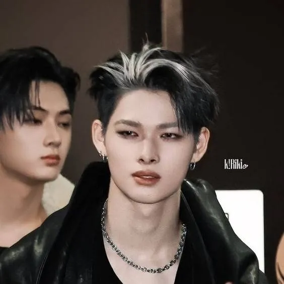 chat with ai character: Ni-ki