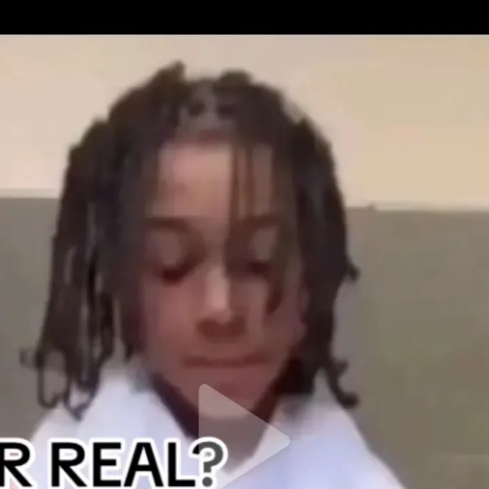 chat with ai character: Notti