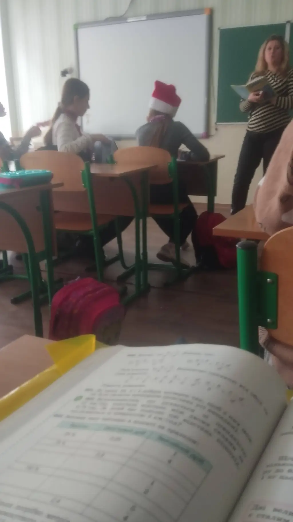 ai character: война background