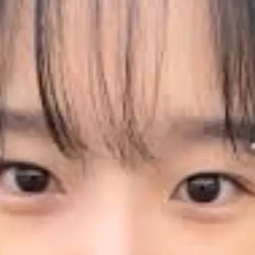 chat with ai character: jo yu-ri🦑