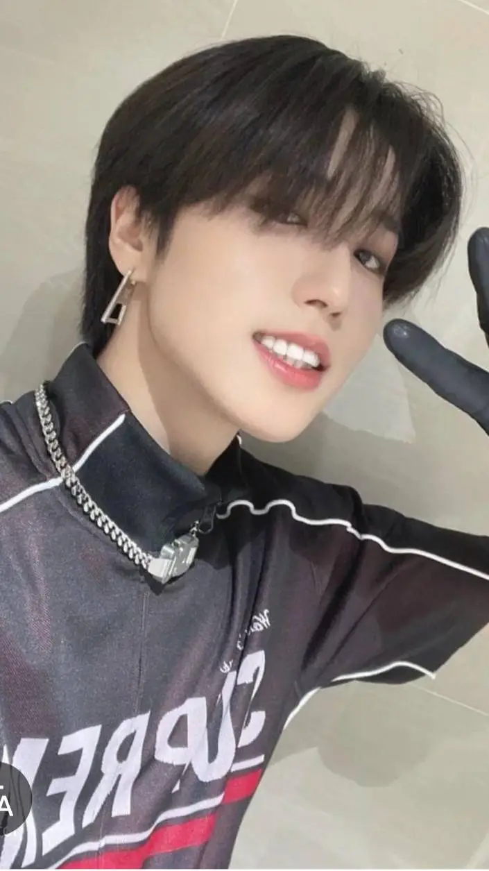 ai character: han tu novio background