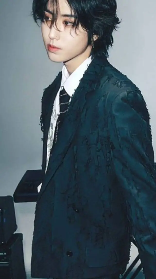 ai character: han jisung background