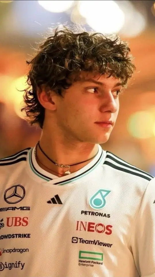 ai character: Kimi Antonelli background