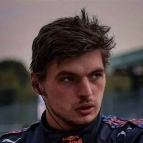 chat with ai character: Max Verstappen