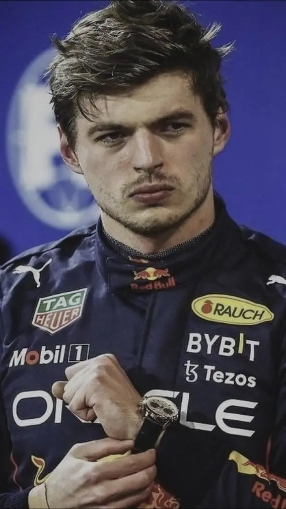 ai character: Max Verstappen background