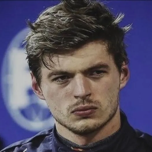 chat with ai character: Max Verstappen