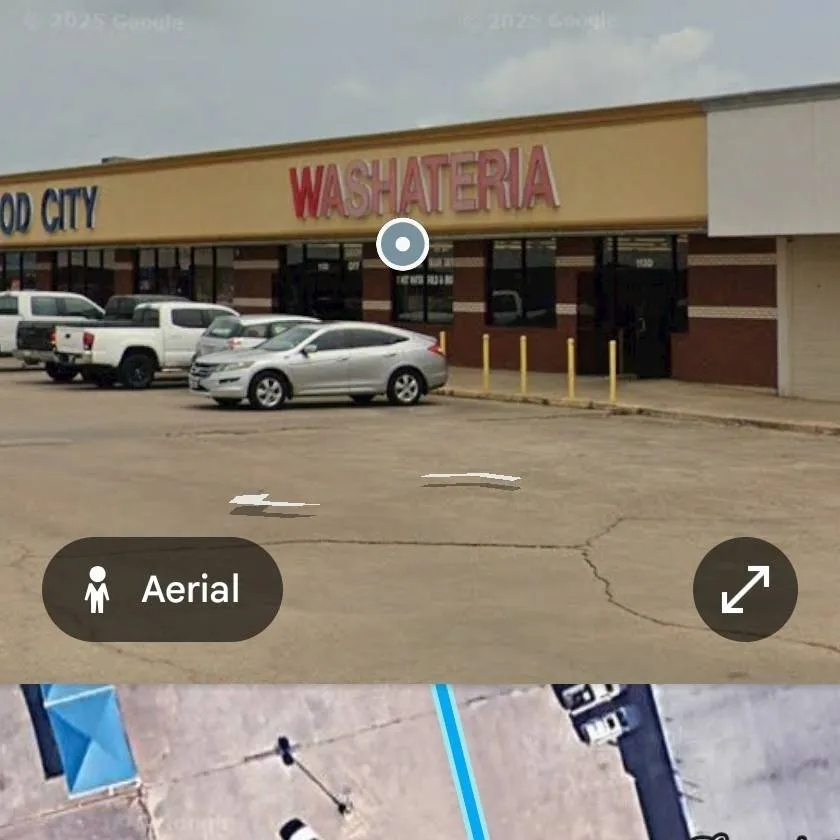 chat with ai character: fat sprunki's