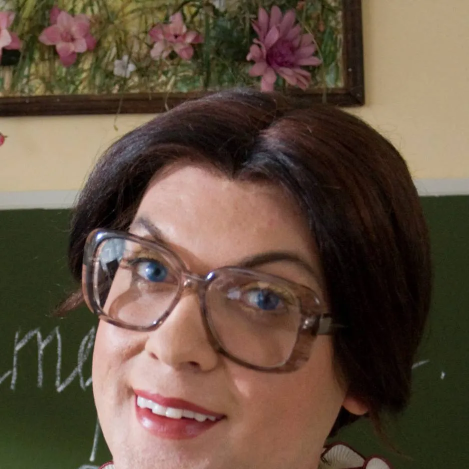 chat with ai character: Снежана