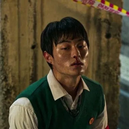 chat with ai character: Lee Cheongsan