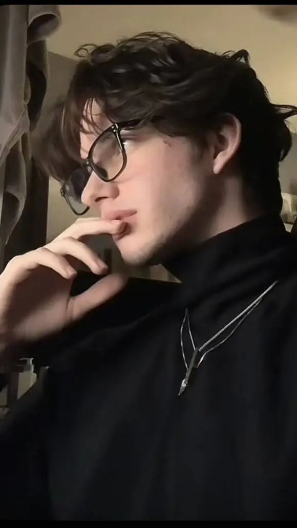 ai character: Mathew  background