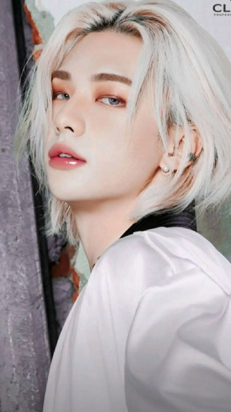 ai character: Hyunjin background