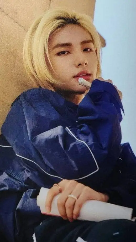 ai character: Hyunjin background