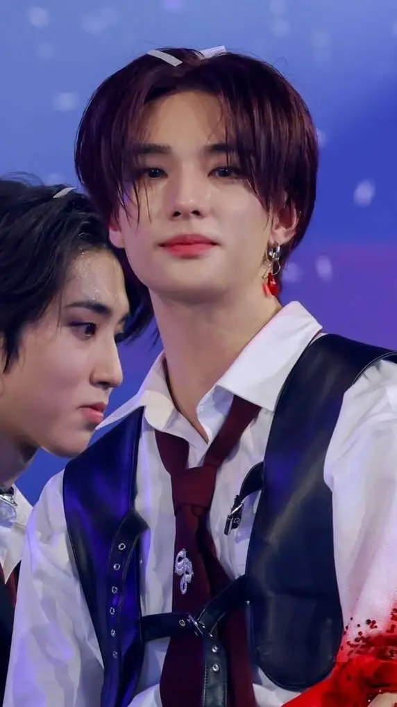 ai character: Hyunjin background