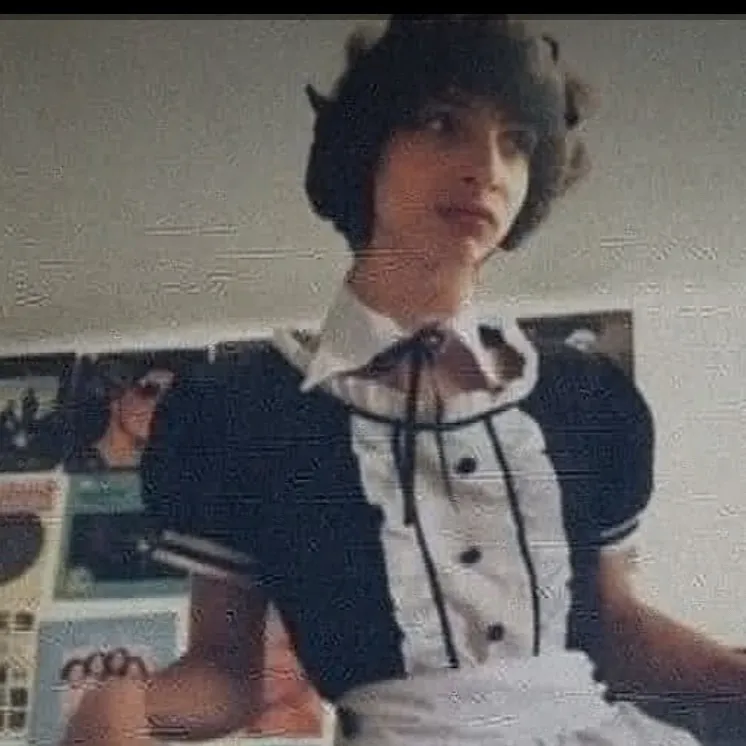 chat with ai character: Finn wolfhard 