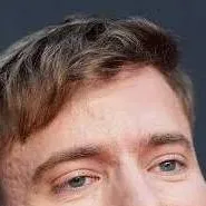 chat with ai character: MrBeast