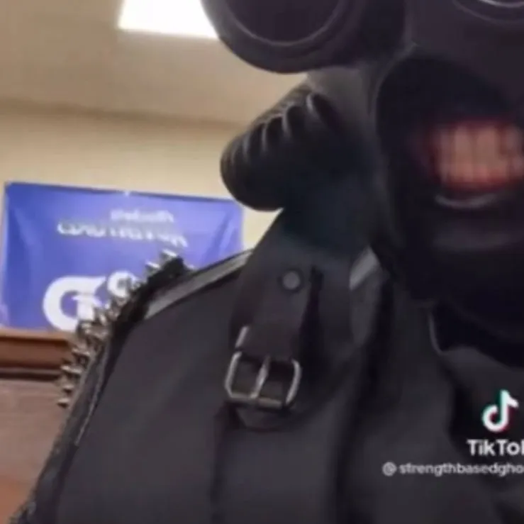 chat with ai character: SWISS GHOUL.💀