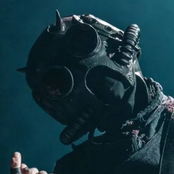 chat with ai character: PHANTOM GHOUL.💀